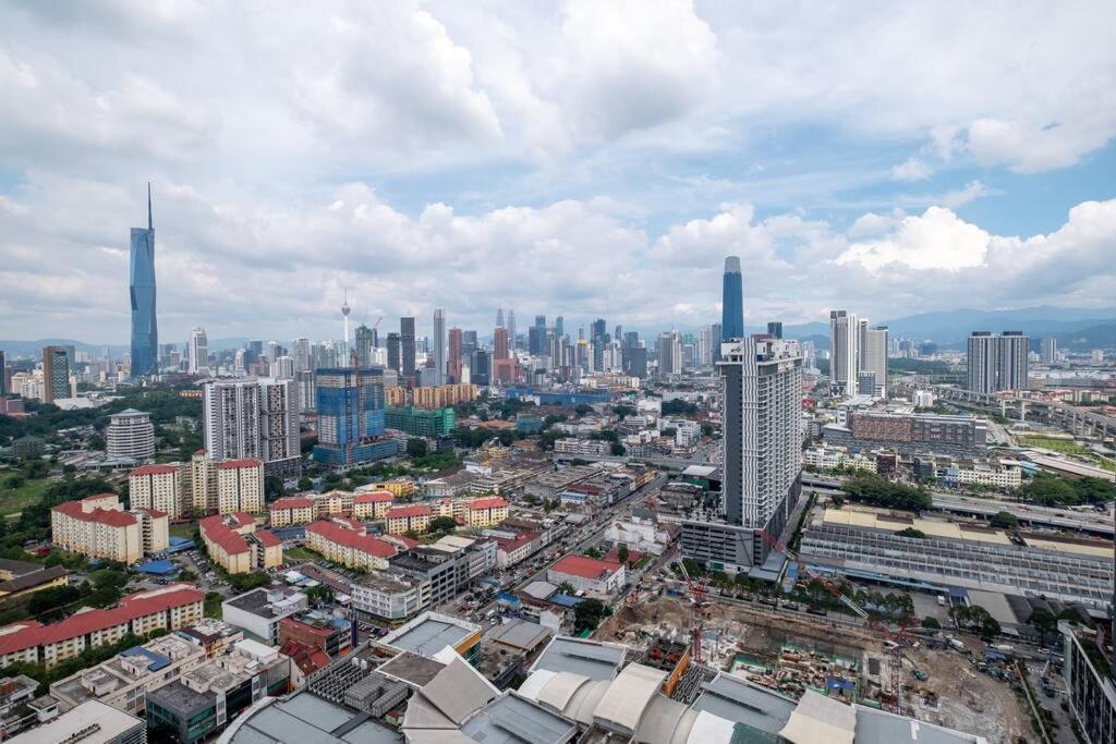Tocather @ Trion Kl View Mrtfreebus Apartamento